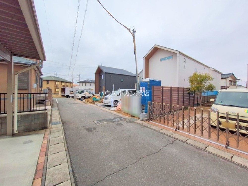 前面道路広々！